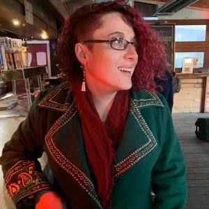 Meet your Posher, Jade